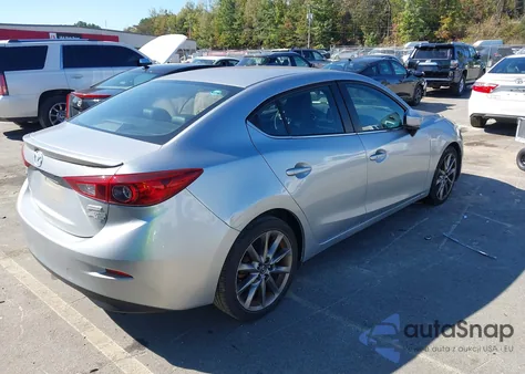 2018 Mazda Mazda3 Touring из США, поврежденный, VIN 3MZBN1V31JM184251
